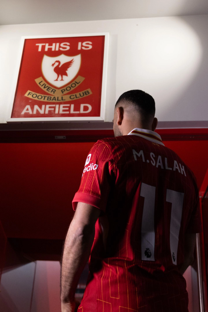 Salah se marcha del Liverpool